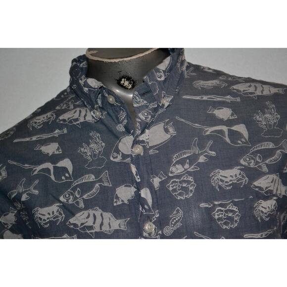 38344 J.Crew Dress Shirt Front Pocket Blue Fish Designs Cotton Size XL Mens - Picture 4 of 6